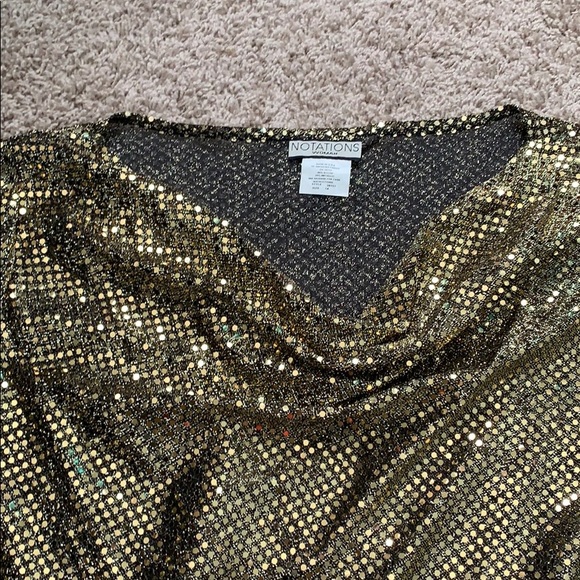 Gold draped neck blouse - Picture 3 of 4